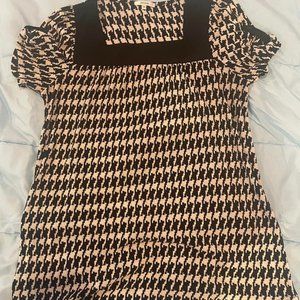 Nicola black and white light weight blouse Medium